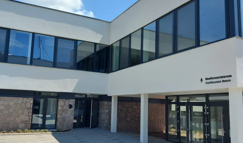 R�k�czi Hotel, T�bor �s Rendezv�nyk�zpont S�toralja�jhely - Augusztus 20.