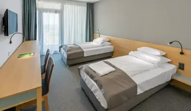 R�k�czi Hotel, T�bor �s Rendezv�nyk�zpont S�toralja�jhely