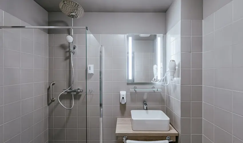 R�k�czi Hotel, T�bor �s Rendezv�nyk�zpont S�toralja�jhely - Augusztus 20.