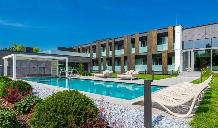 REED Luxury Hotel & Bistro Siófok - Augusztus 20. - teljes előrefizetéssel