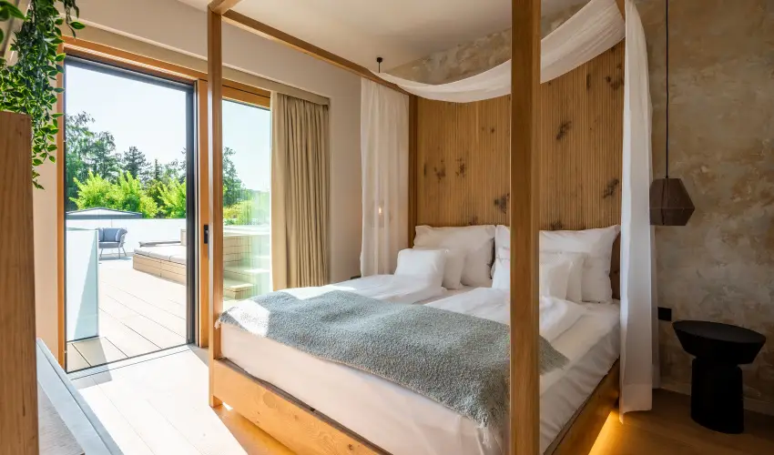 REED Luxury Hotel & Bistro Siófok - Augusztus 20. - teljes előrefizetéssel