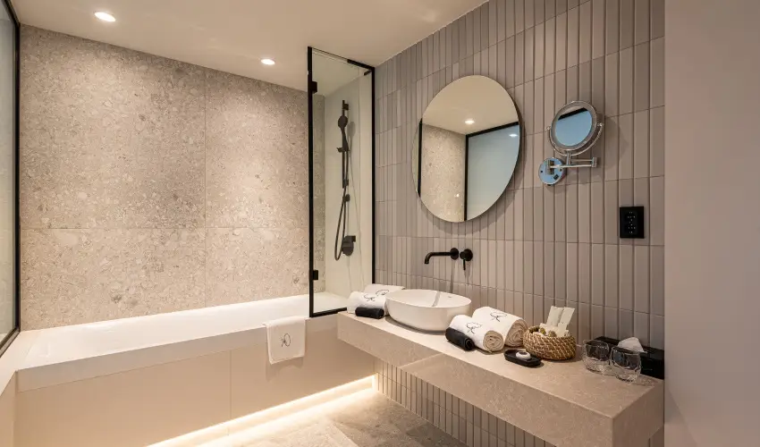 REED Luxury Hotel & Bistro Siófok - Augusztus 20. - teljes előrefizetéssel