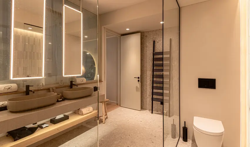 REED Luxury Hotel & Bistro Siófok - Augusztus 20. - teljes előrefizetéssel