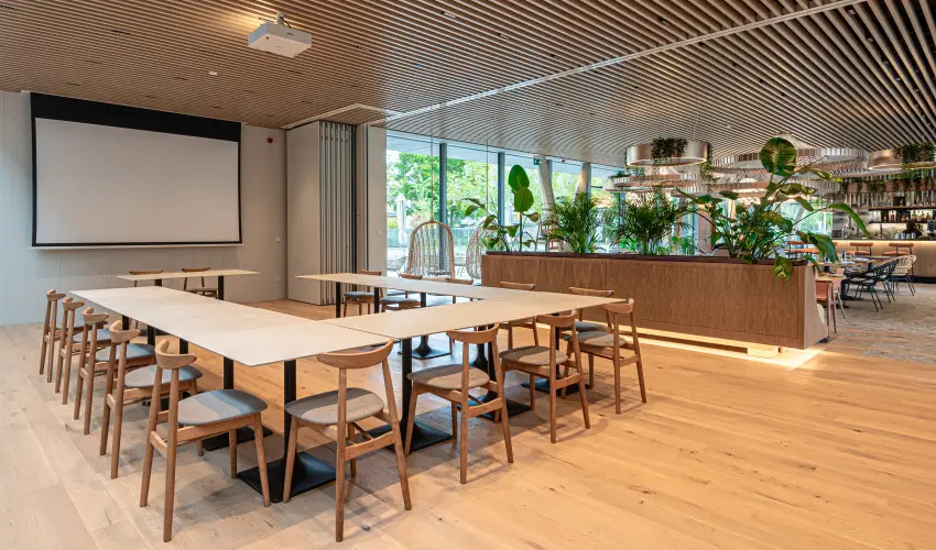 REED Luxury Hotel & Bistro Siófok - Augusztus 20. - teljes előrefizetéssel