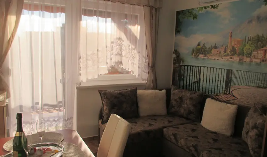 Riviera Apartman Hajd�szoboszl� - Augusztus 20. / 3 �jszaka tart�zkod�s (min. 3 �j)