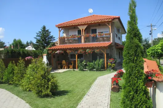 Riviera Apartman - Augusztus 20. (min. 4 j)