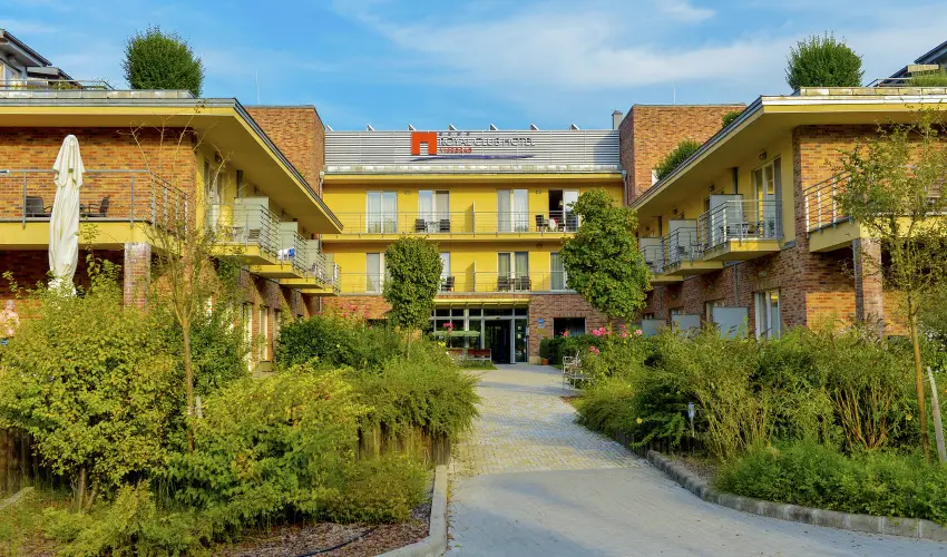 Royal Club Hotel Visegrd - Augusztus 20. (min. 3 j)