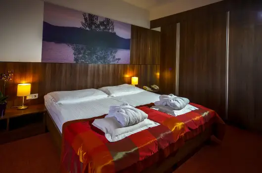 Royal Club Hotel - Augusztus 20. (min. 3 j)