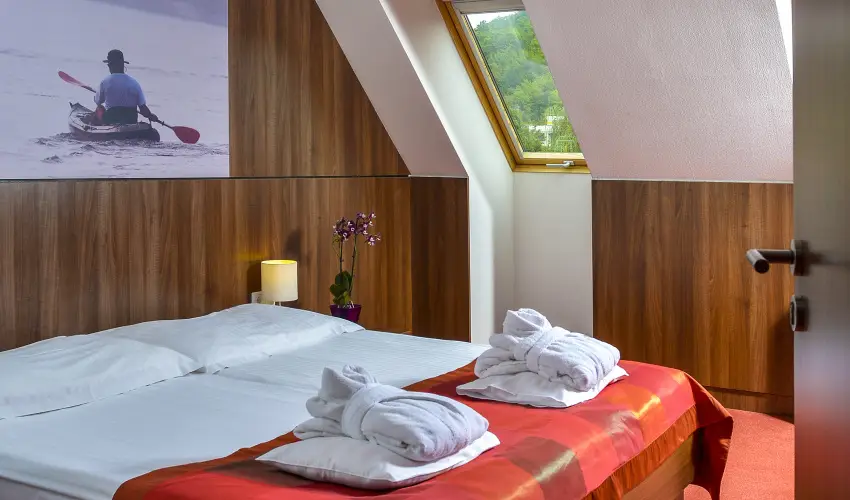 Royal Club Hotel Visegrd - Augusztus 20. (min. 3 j)