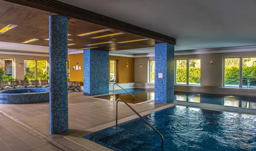 Royal Club Hotel Visegrd - Augusztus 20. (min. 3 j)