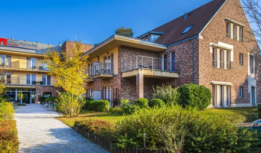 Royal Club Hotel Visegrd - Augusztus 20. (min. 3 j)