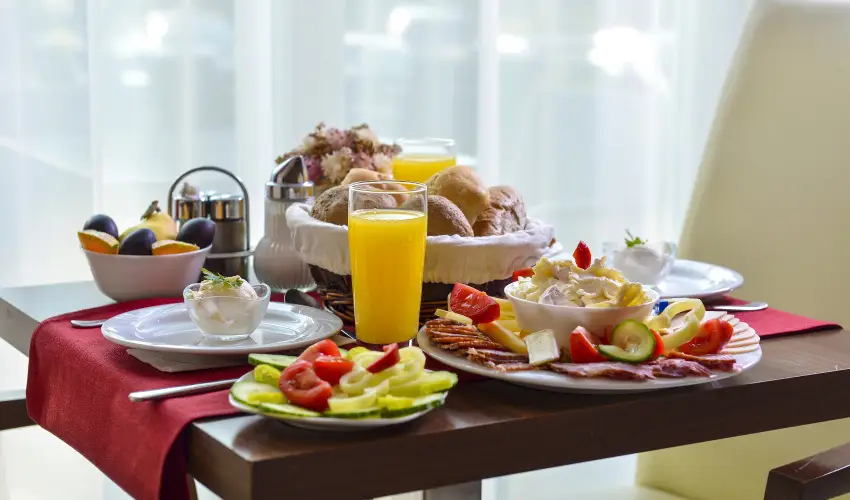 Royal Club Hotel Visegrd - Augusztus 20. (min. 3 j)