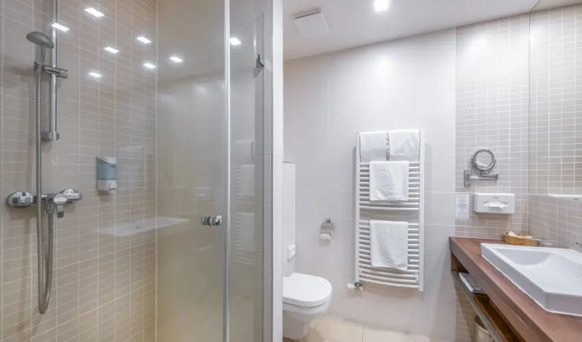 Royal Club Hotel Visegrd - Augusztus 20. (min. 3 j)