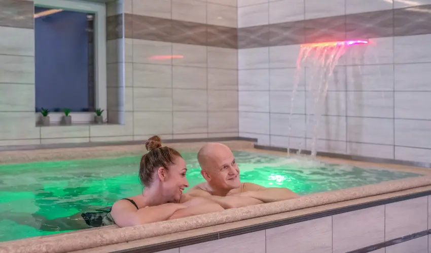 Royal Club Hotel Visegrd - Augusztus 20. (min. 3 j)