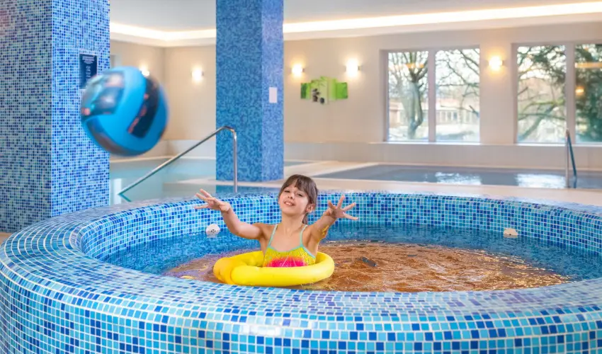 Royal Club Hotel Visegrd - Augusztus 20. (min. 3 j)