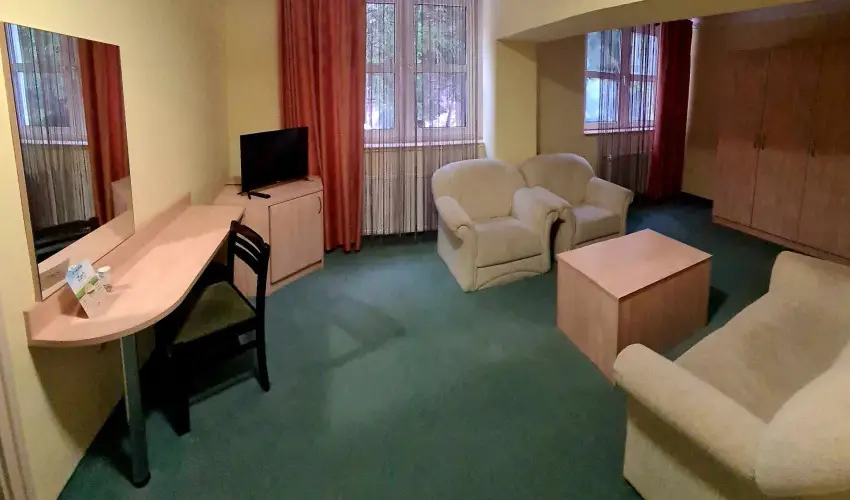 Salg Hotel Salgtarjn-Eresztvny - Augusztus 20. (min. 2 j)