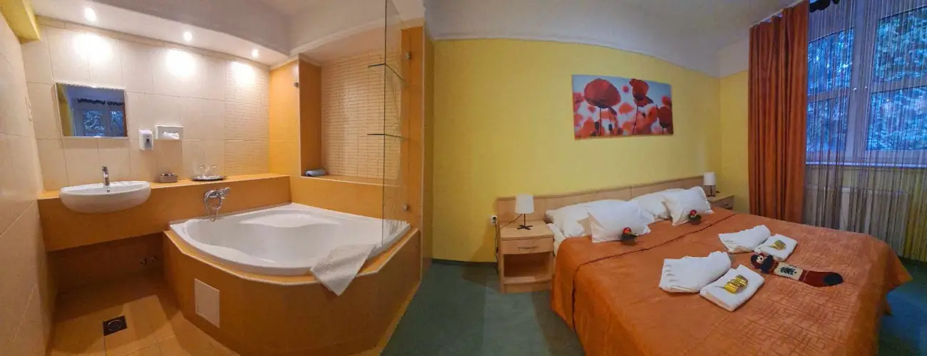 Salg Hotel Salgtarjn-Eresztvny - Augusztus 20. (min. 2 j)