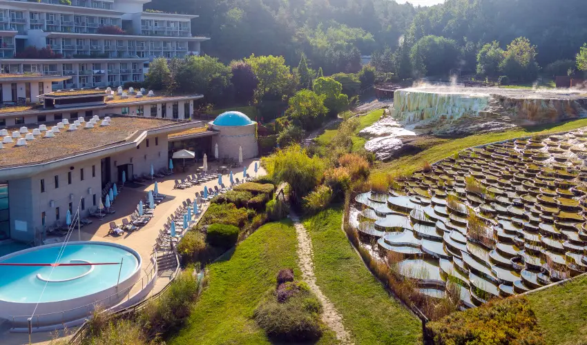 Hunguest Saliris Egerszal�k - Augusztus 20. (min. 2 �j)