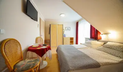 Siesta Vend�gh�z Eger