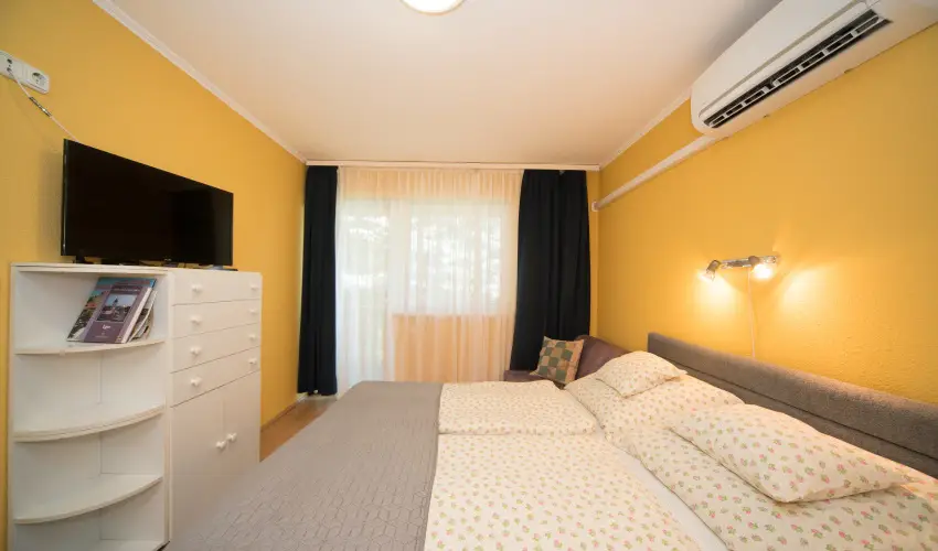 Siesta Vend�gh�z Eger - Augusztus 20. (min. 3 �j)