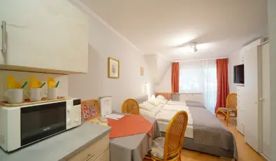 Siesta Vend�gh�z Eger