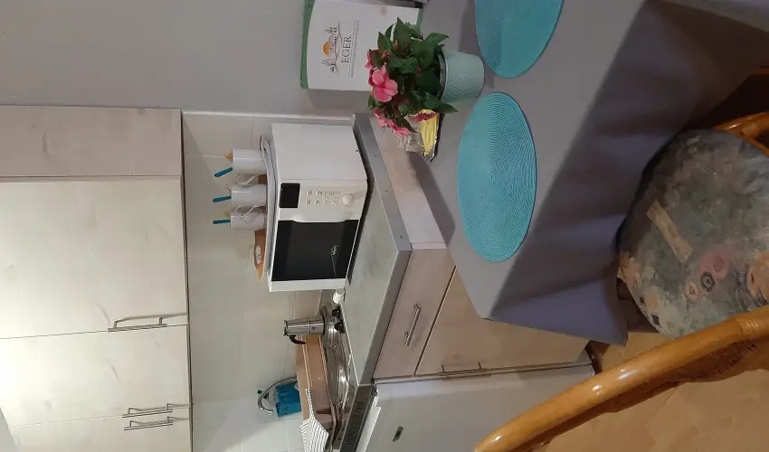 Siesta Vend�gh�z Eger - Augusztus 20. (min. 3 �j)