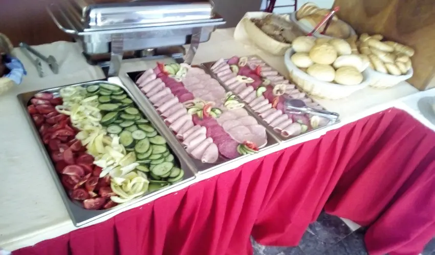 Sir�ly Hotel Balatonlelle - Augusztus 20. (min. 6 �j)