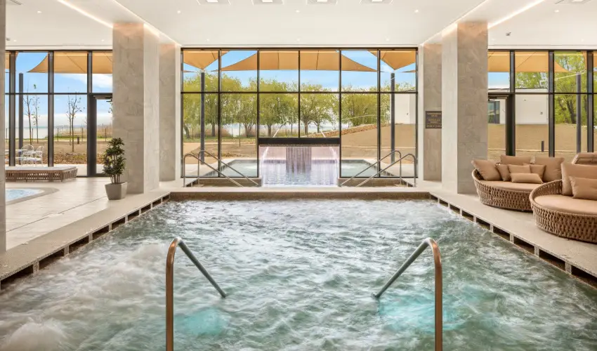 Sirius Hotel Keszthely - Augusztus 20. (min. 2 j)