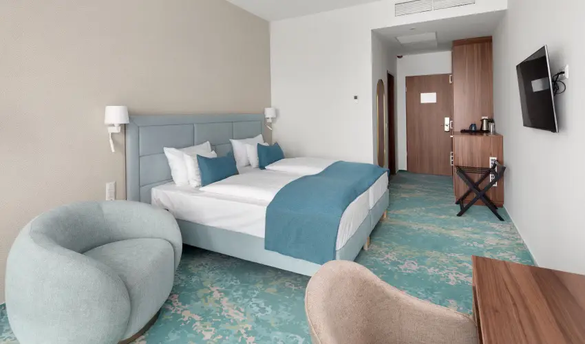 Sirius Hotel Keszthely - Augusztus 20. (min. 2 j)