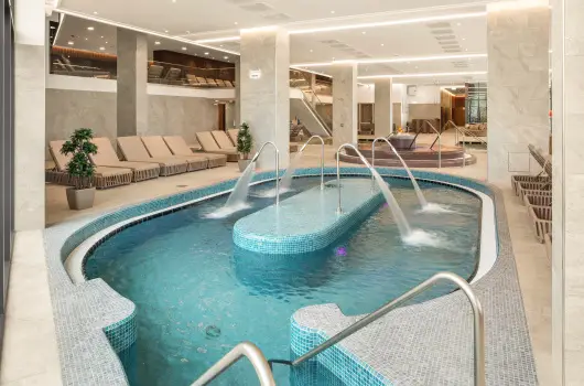 Sirius Hotel - Augusztus 20. (min. 2 j)