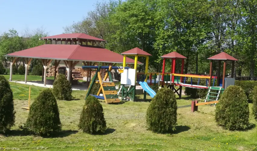 Sokor Fogad Sokorptka - Augusztus 20.