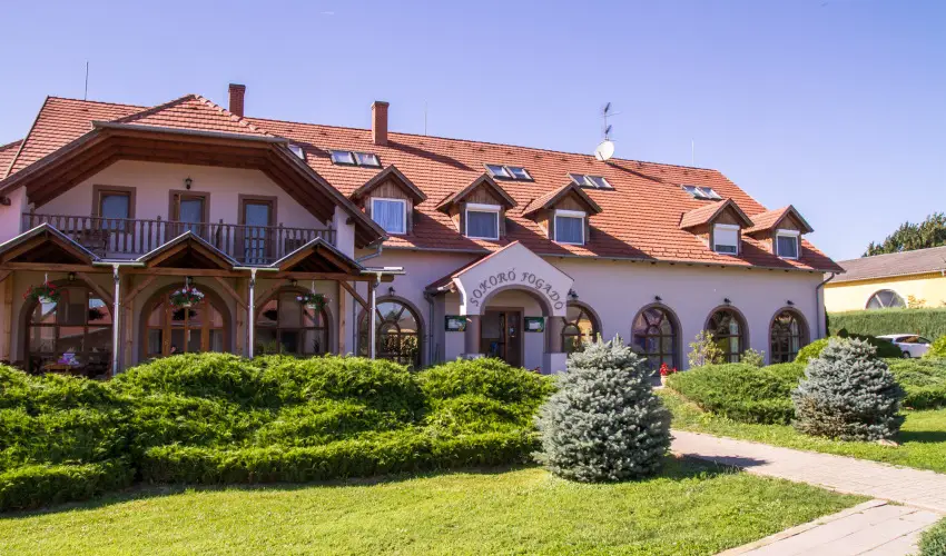 Sokor Fogad Sokorptka - Augusztus 20.