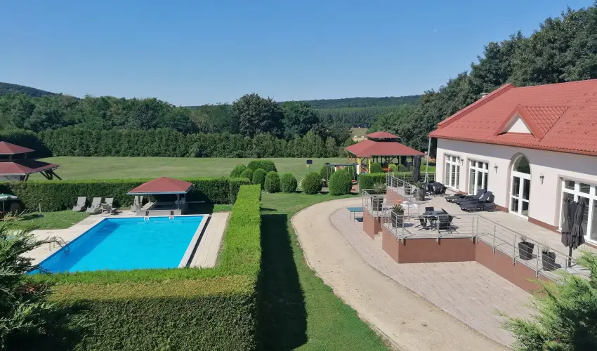 Sokor Fogad Sokorptka - Augusztus 20.