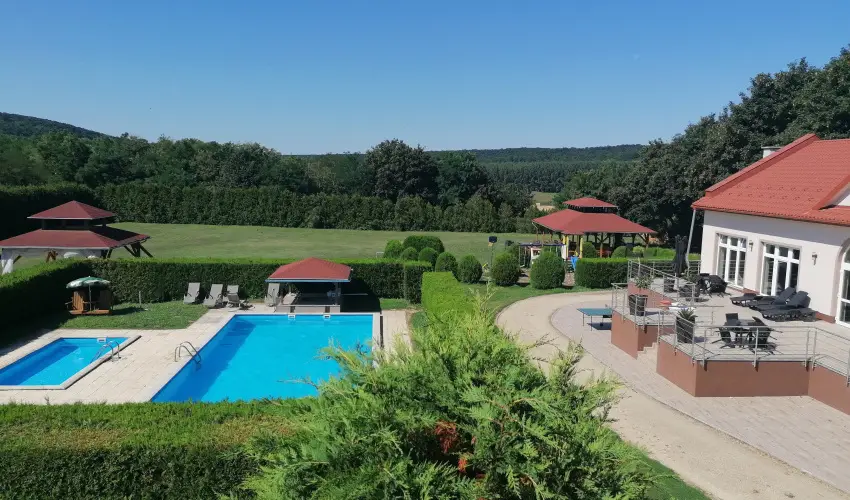 Sokor Fogad Sokorptka - Augusztus 20.