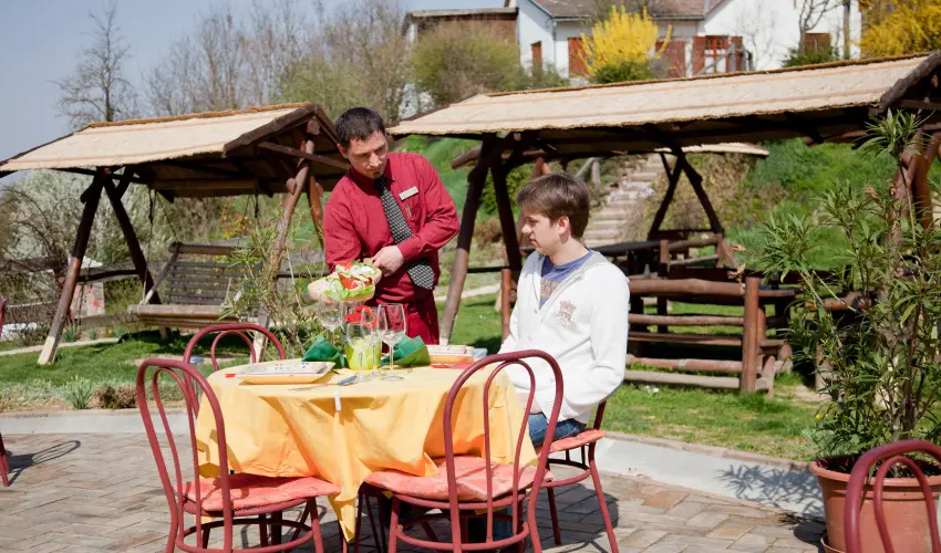 Somogy Kertje �d�l�falu �s �tterem Bonnya - Augusztus 20.