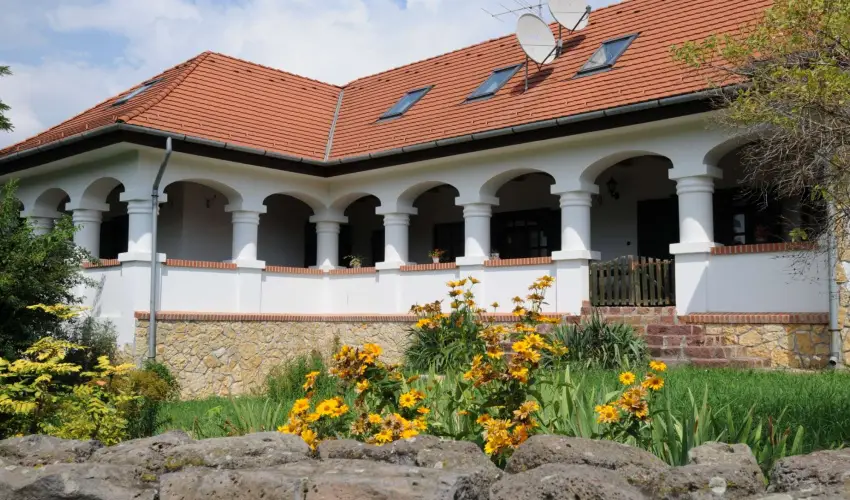 Somogy Kertje �d�l�falu �s �tterem Bonnya - Augusztus 20.