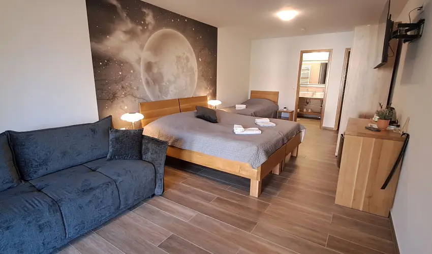 Somogy Kertje �d�l�falu �s �tterem Bonnya - Augusztus 20.