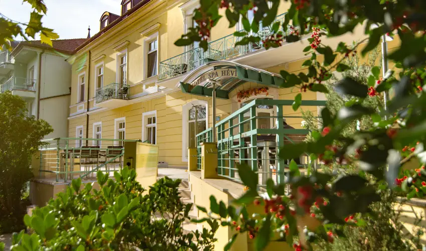 Hotel Spa H�v�z H�v�z - Augusztus 20. (min. 2 �j)