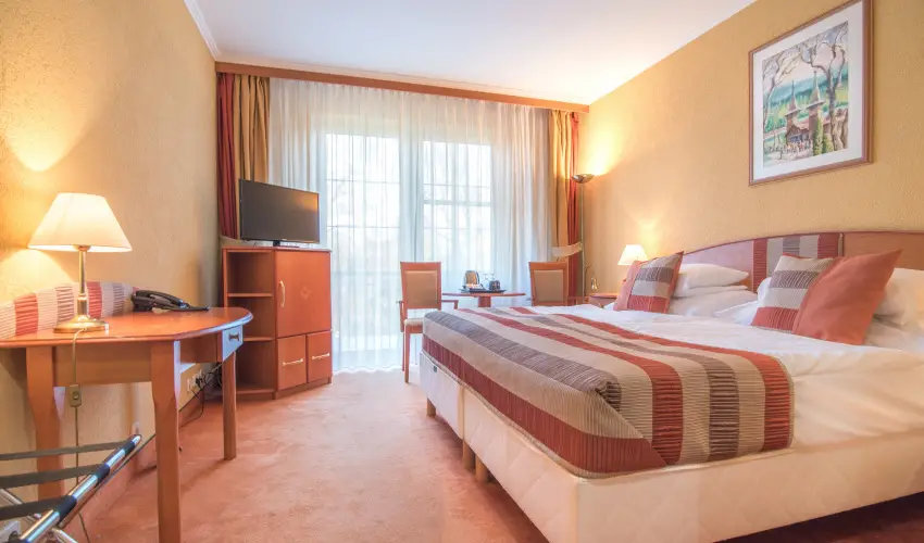Hotel Spa H�v�z H�v�z - Augusztus 20. (min. 2 �j)