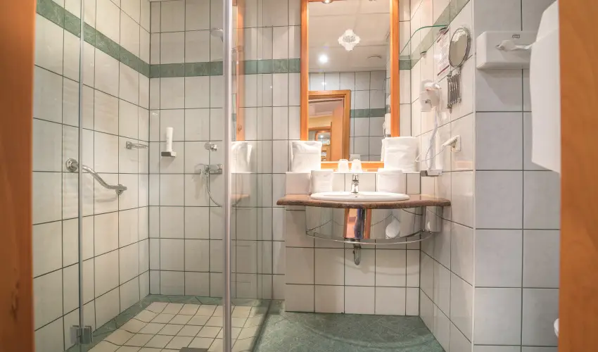 Hotel Spa H�v�z H�v�z - Augusztus 20. (min. 2 �j)