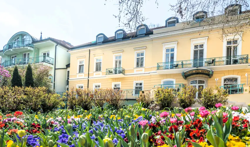 Hotel Spa H�v�z H�v�z - Augusztus 20. (min. 2 �j)