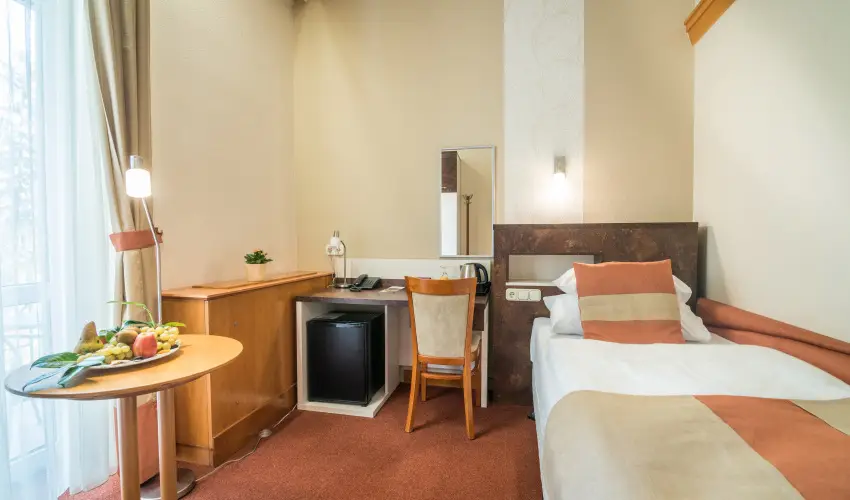 Hotel Spa H�v�z H�v�z - Augusztus 20. (min. 2 �j)