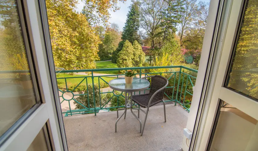 Hotel Spa H�v�z H�v�z - Augusztus 20. (min. 2 �j)