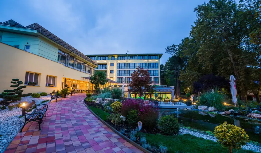 SunGarden Wellness Hotel Si�fok - Augusztus 20. (min. 3 �j)