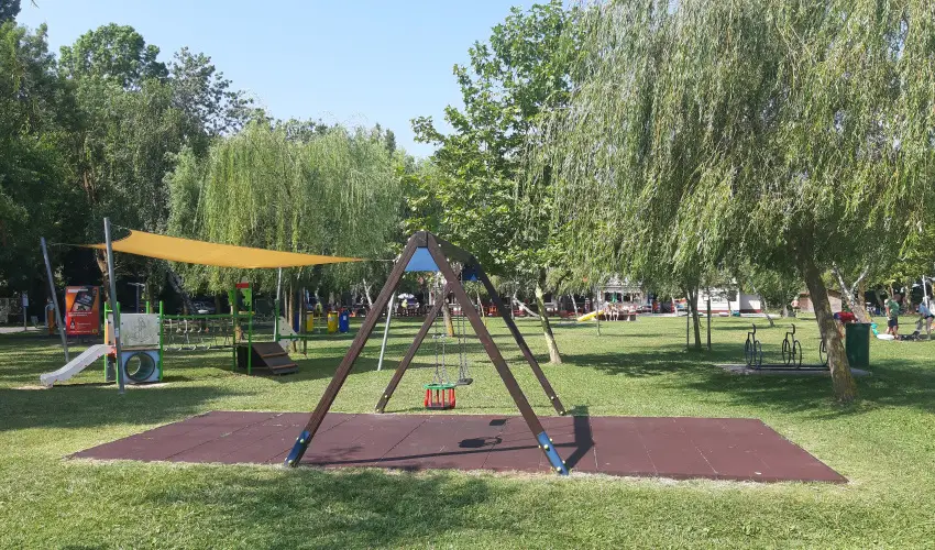 Sunshine Vendghz Balatonfenyves - Augusztus 20. (min. 5 j)