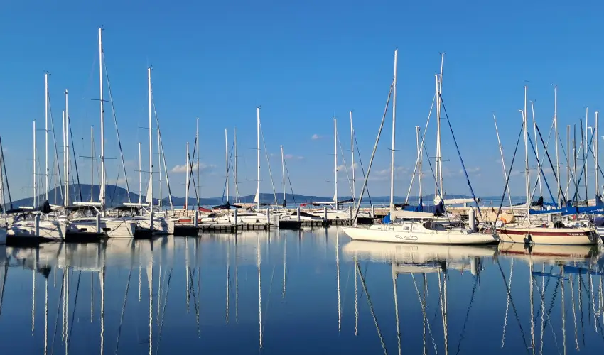 Sunshine Vendghz Balatonfenyves - Augusztus 20. (min. 5 j)