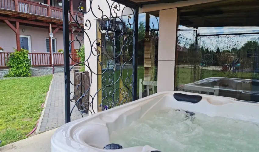 Sweet-Life Wellness Apartman Egerszal�k - Augusztus 20.