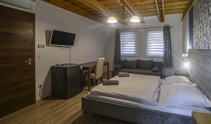 Sweet-Life Wellness Apartman Egerszal�k - Augusztus 20.
