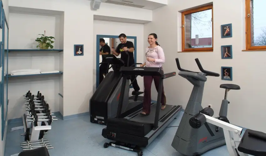 Sz�rcsa Hotel Sz�kesfeh�rv�r - Augusztus 20.