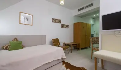 Sz�rcsa Hotel Sz�kesfeh�rv�r